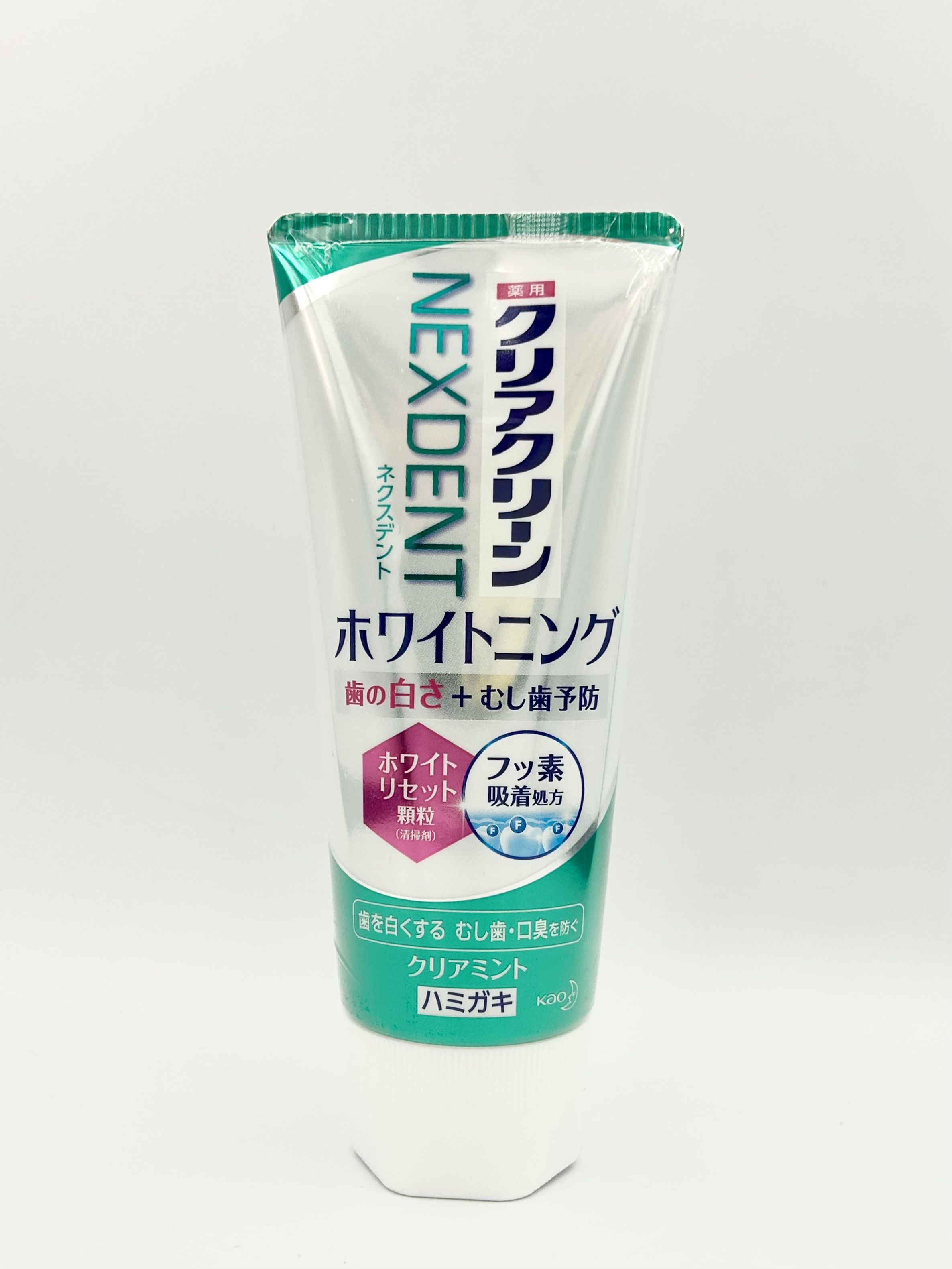 Kao Clear Clean Nexdent Whitening Apple Chamomile Лечебно-профилактическая зубная паста отбеливающая с микрогранулами Освежающая мята 120 гр